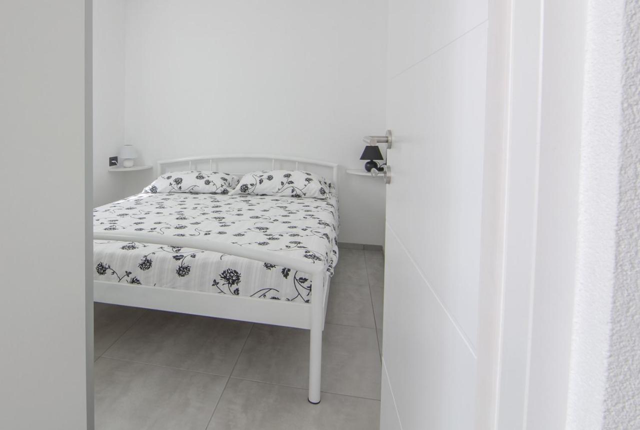 New Family 2 Bedroom Apartment Vodnjan Bagian luar foto