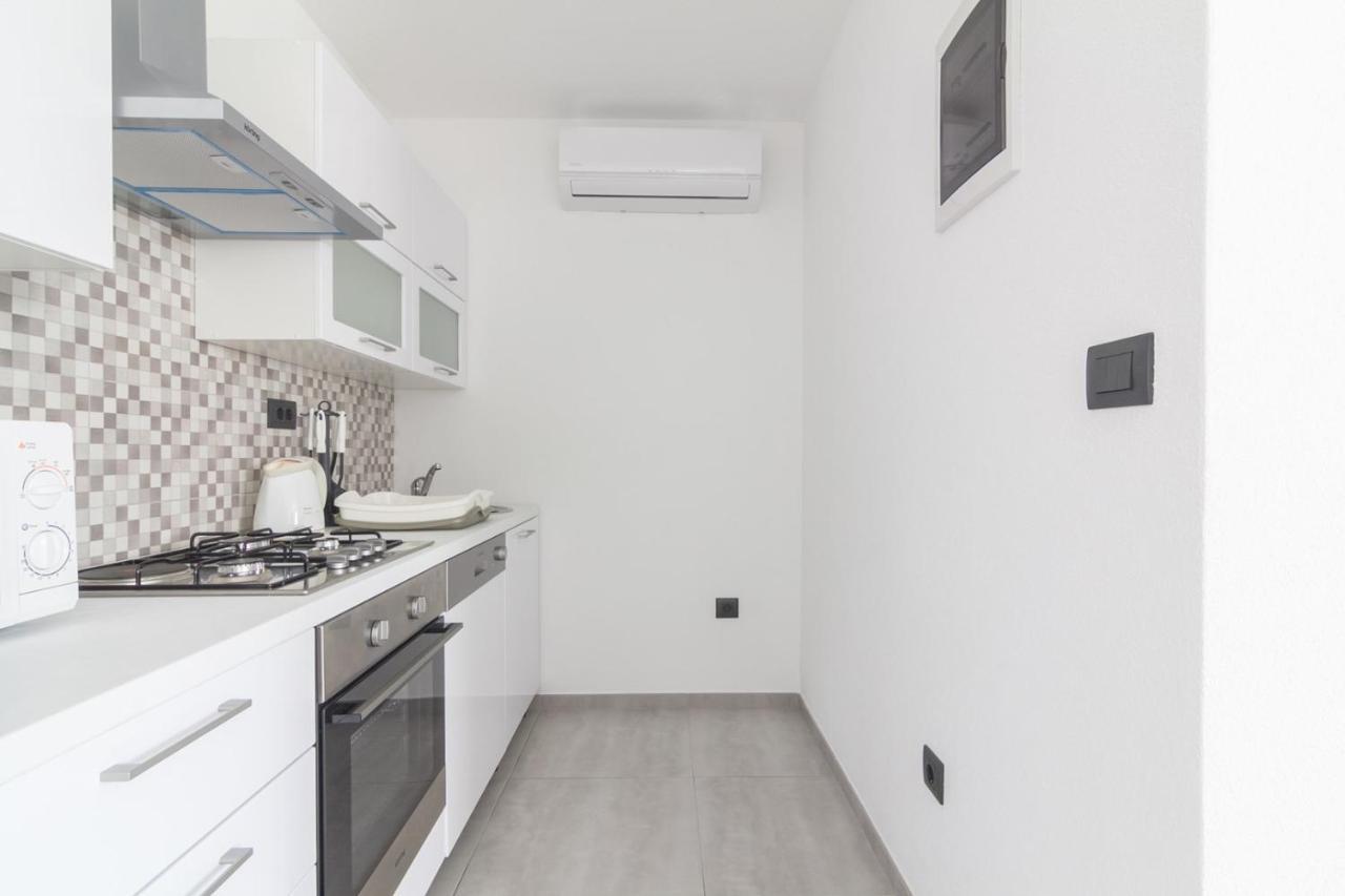 New Family 2 Bedroom Apartment Vodnjan Bagian luar foto