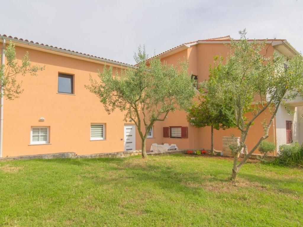 New Family 2 Bedroom Apartment Vodnjan Bagian luar foto